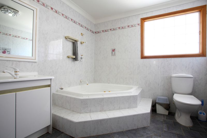 Cost of Bathtub Installation in Oakland, CA
